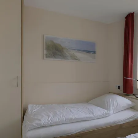 Apartment Trafalgar 125 *